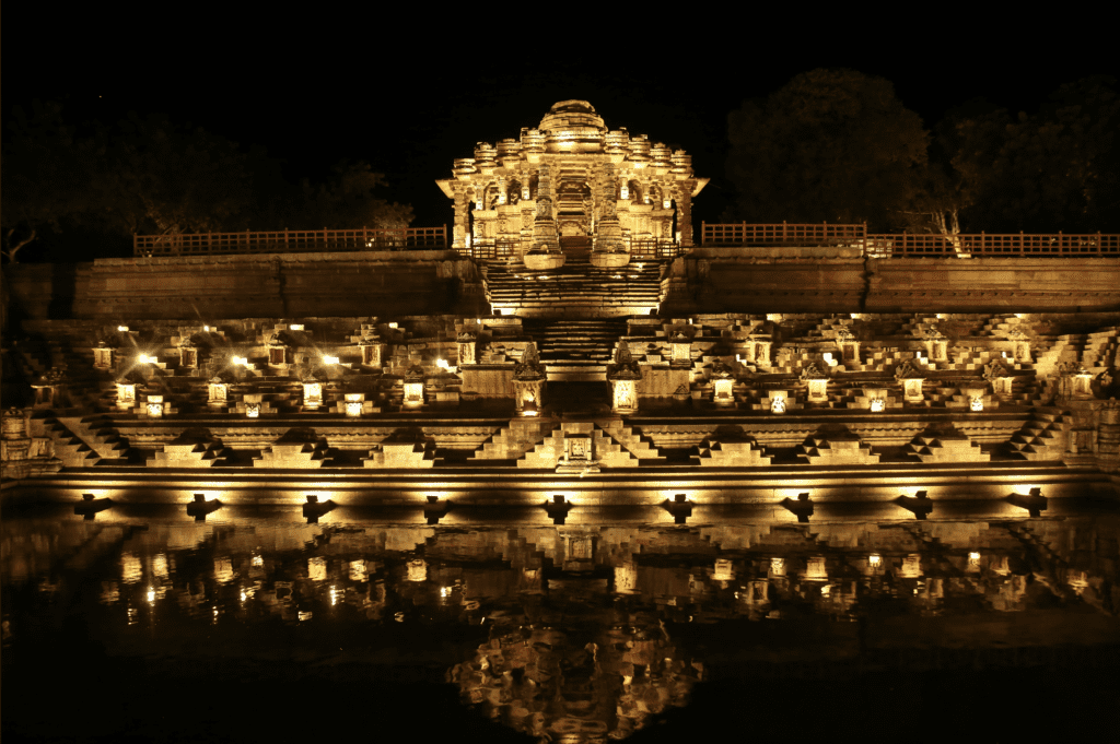 सूर्य मंदिर मोढेरा