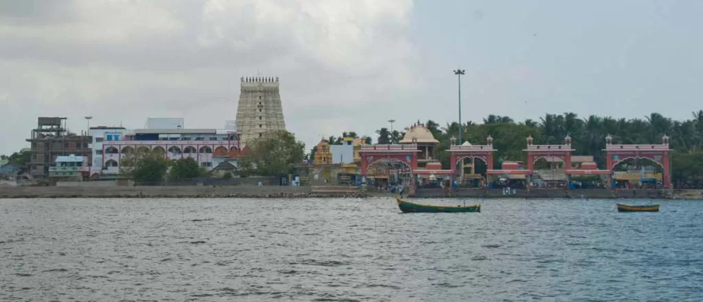 रामेश्वरम ज्योतिर्लिंग मदिर में 2 ज्योतिर्लिंग के पीछे क्या है राज? जानिए पूरी कहानी और मंदिर से जुड़े अनसुने रहस्य