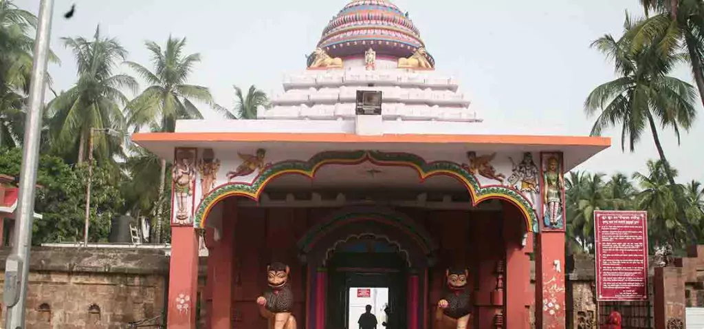 बिरजा शक्ति पीठ मंदिर की वास्तुकला | Biraja Shakti Peeth Architecture