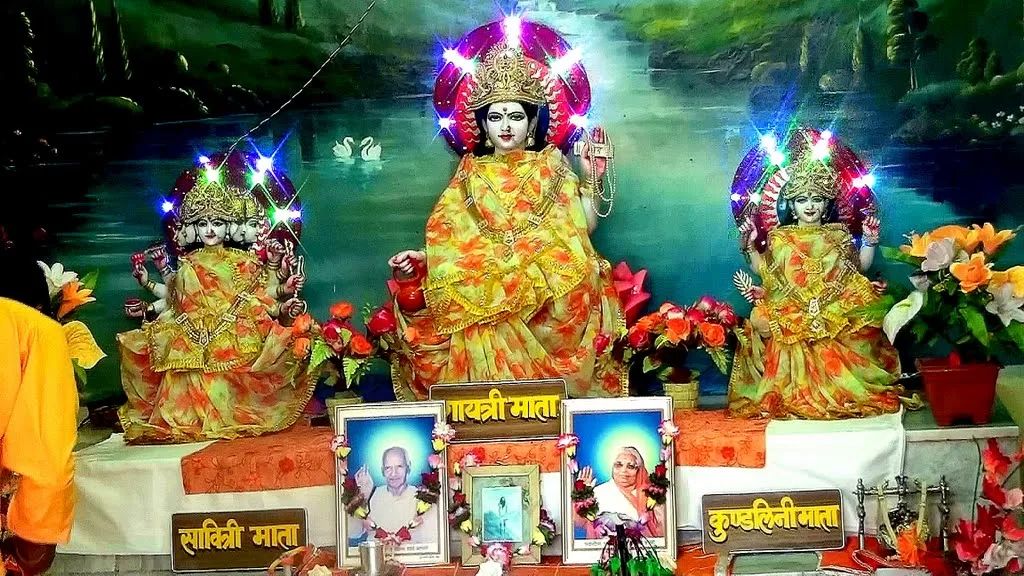 गायत्री शक्ति पीठ मंदिर के प्रशिद्ध त्यौहार | Gayatri Shakti Peeth Releated Festival